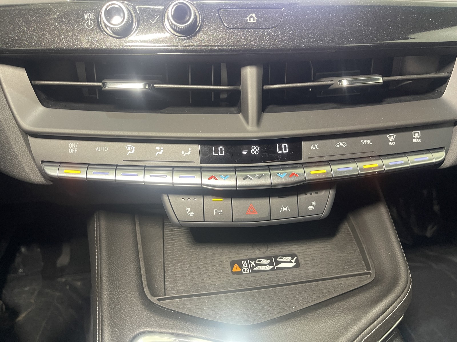 2025 Cadillac CT4 Luxury photo 19