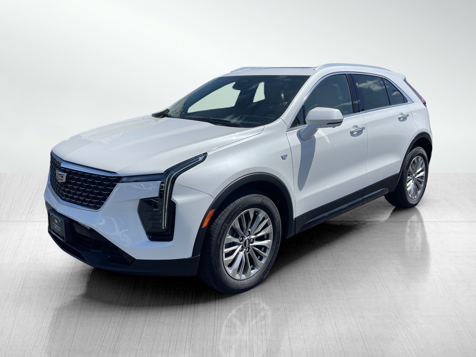 2025 Cadillac XT4 Premium Luxury photo 2