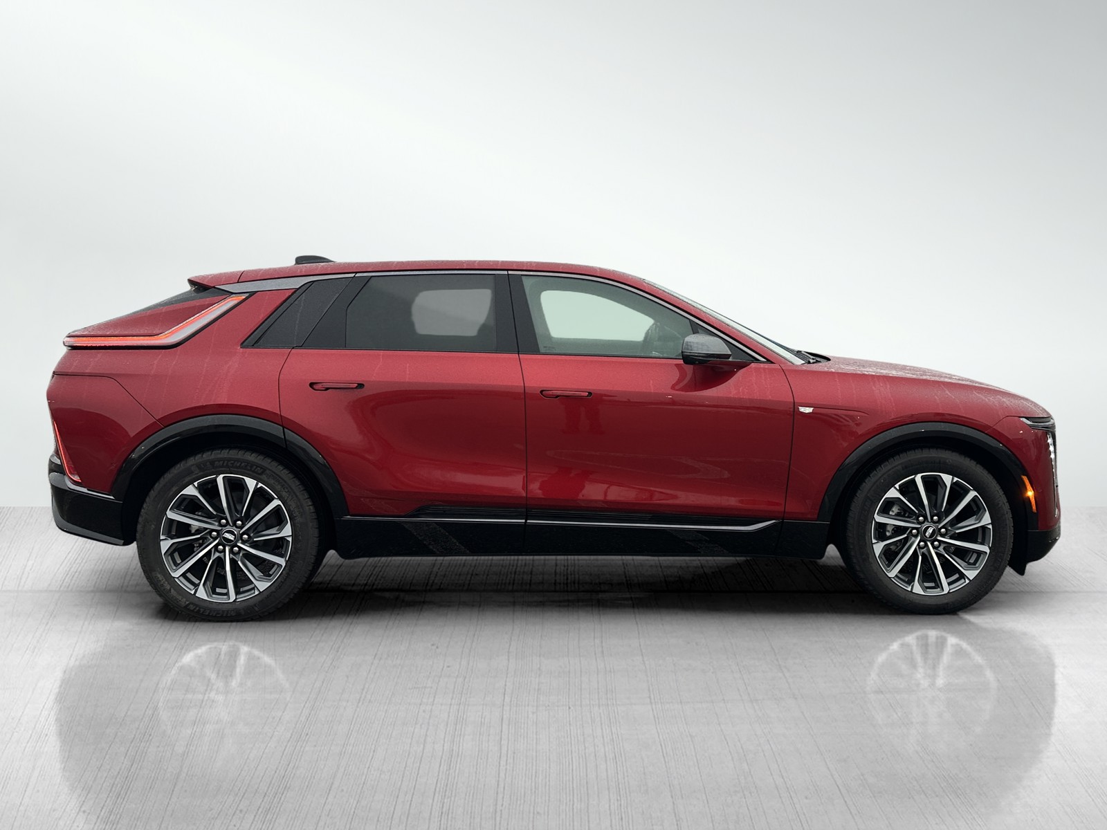 2024 Cadillac Lyriq Sport photo 3
