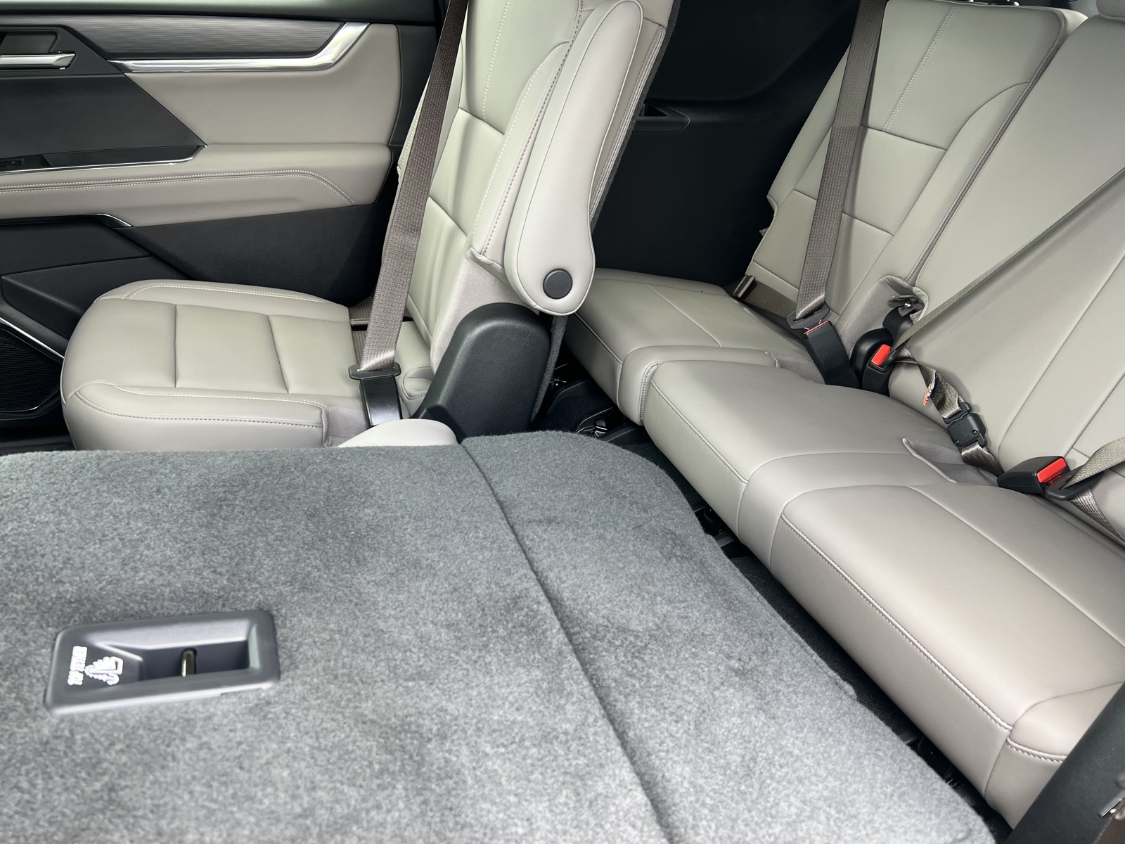 2024 Gmc Acadia Elevation photo 13