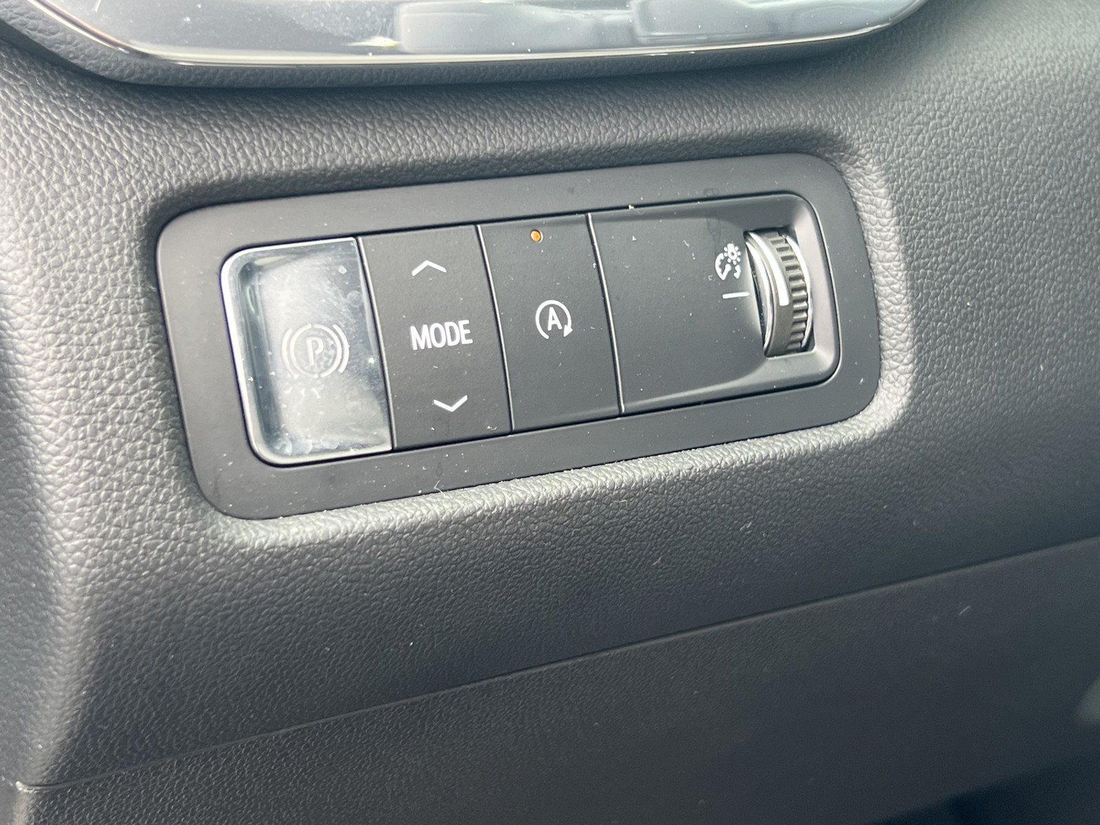 2024 Gmc Acadia Elevation photo 19
