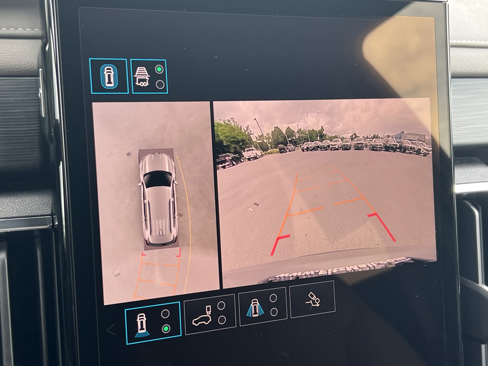 2024 Gmc Acadia Elevation photo 25