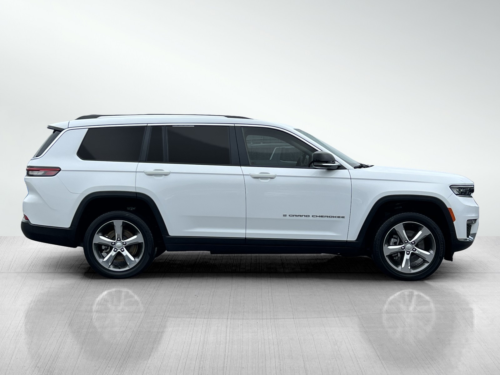 2022 Jeep Grand Cherokee Limited photo 3