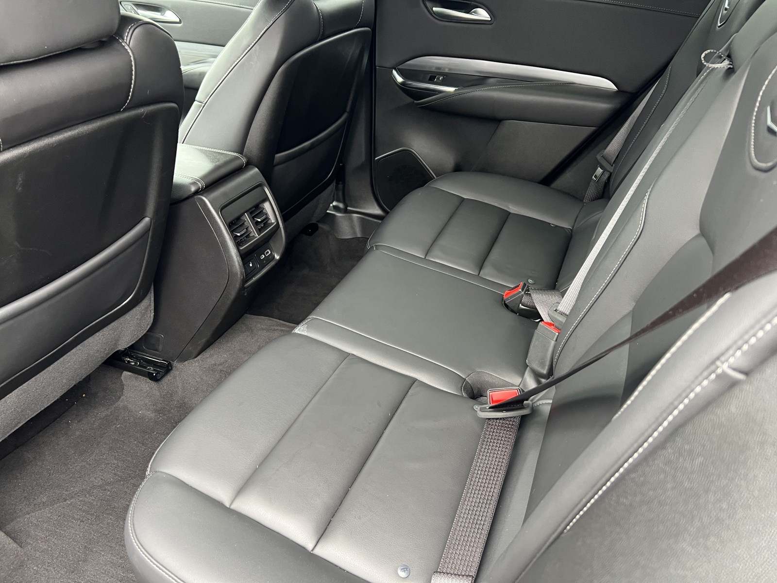 2024 Cadillac XT4 Premium Luxury photo 12