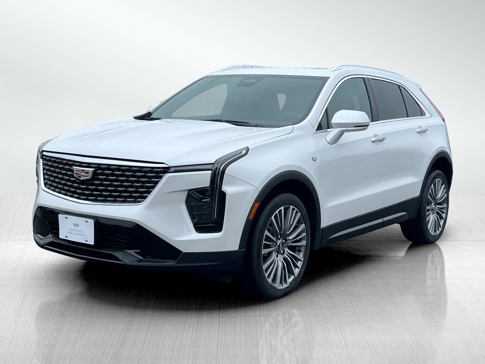 2024 Cadillac XT4 Premium Luxury photo 2