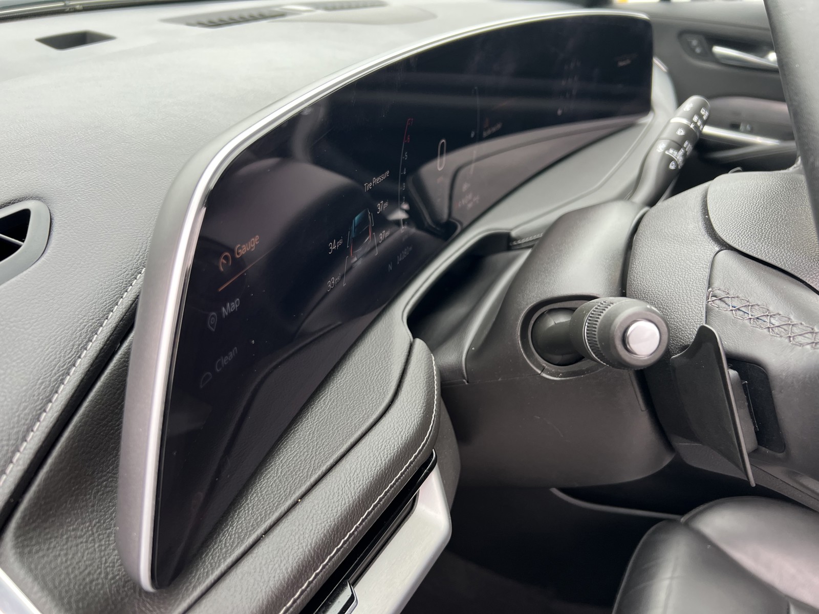 2024 Cadillac XT4 Premium Luxury photo 19