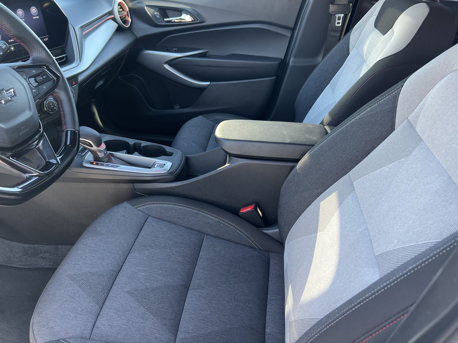 2024 Chevrolet Trax photo 8