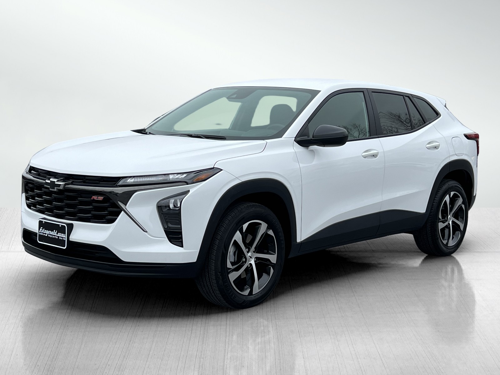 2024 Chevrolet Trax photo 2