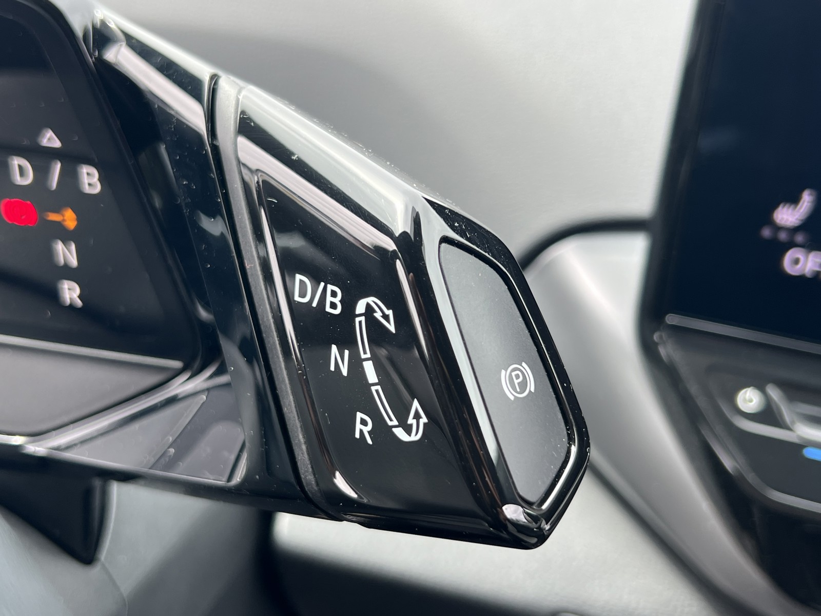 2021 Volkswagen ID.4 Pro S Gradient photo 21
