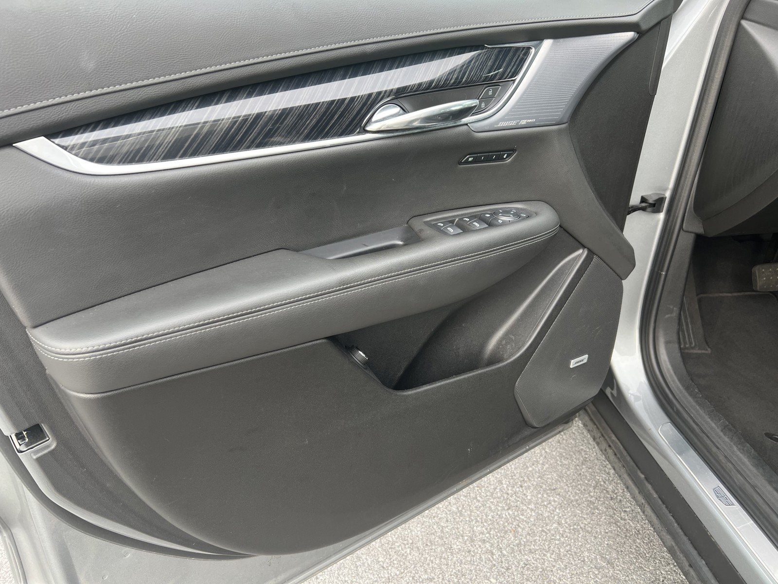 2024 Cadillac XT6 Premium Luxury photo 16