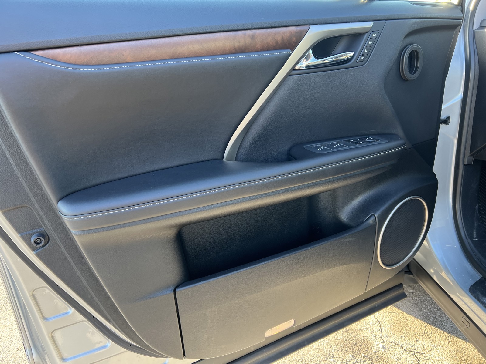 2022 Lexus RX 350L photo 14