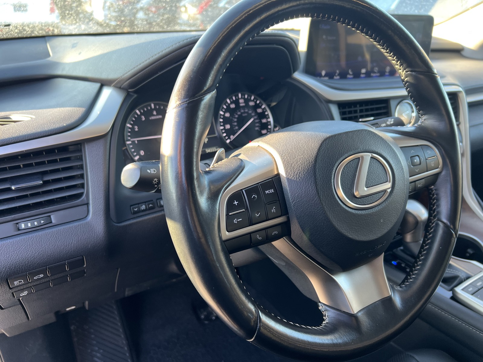 2022 Lexus RX 350L photo 15