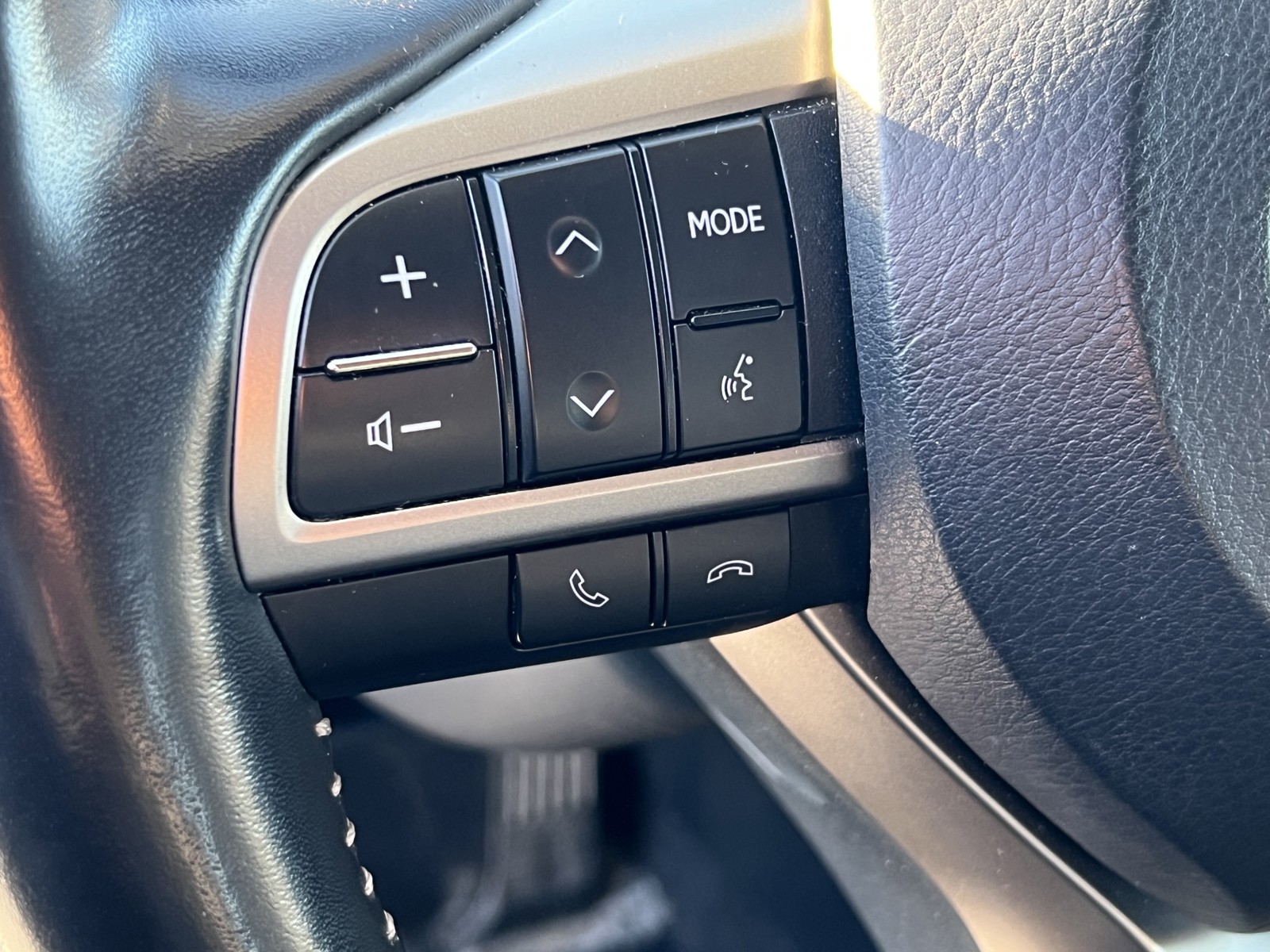 2022 Lexus RX 350L photo 17