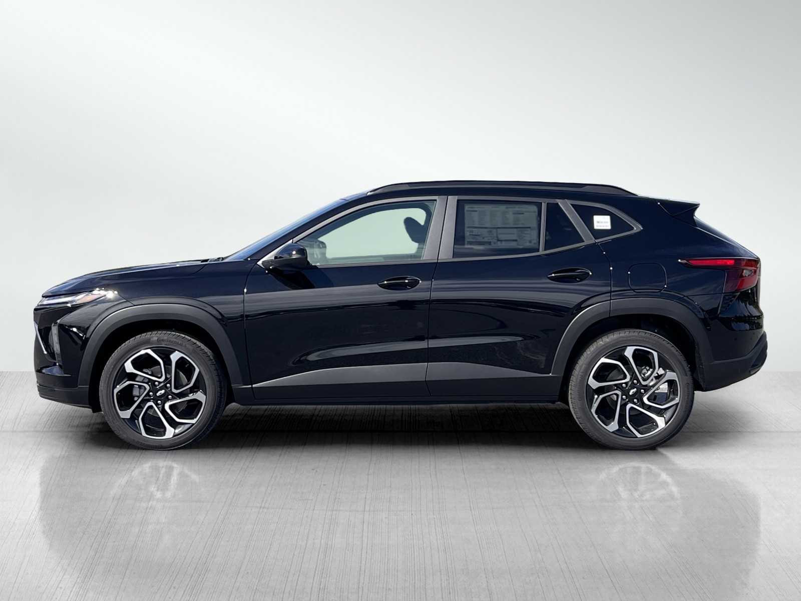 2025 Chevrolet Trax photo 4