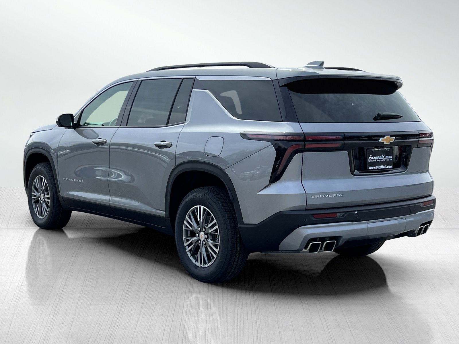 2025 Chevrolet Traverse photo 7