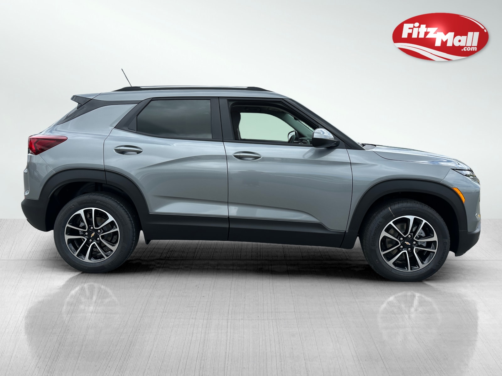 2025 Chevrolet Trailblazer LT photo 4
