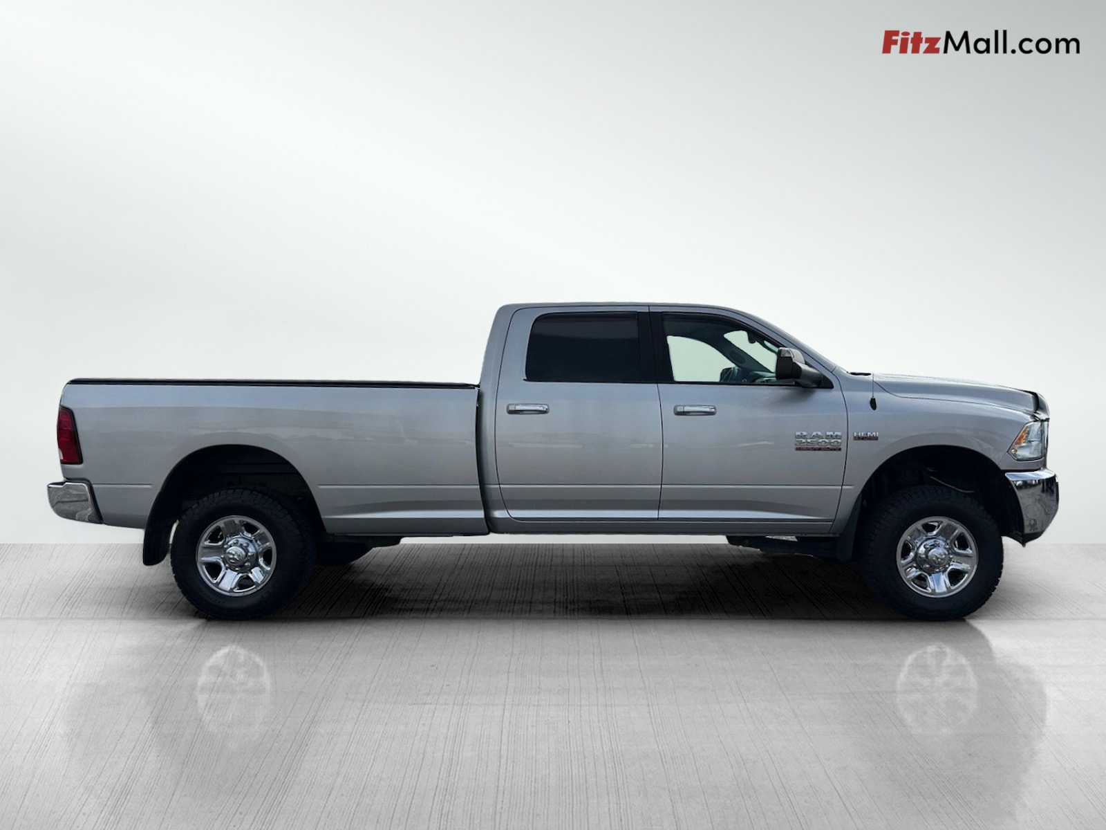 2014 Ram 2500 SLT photo 3