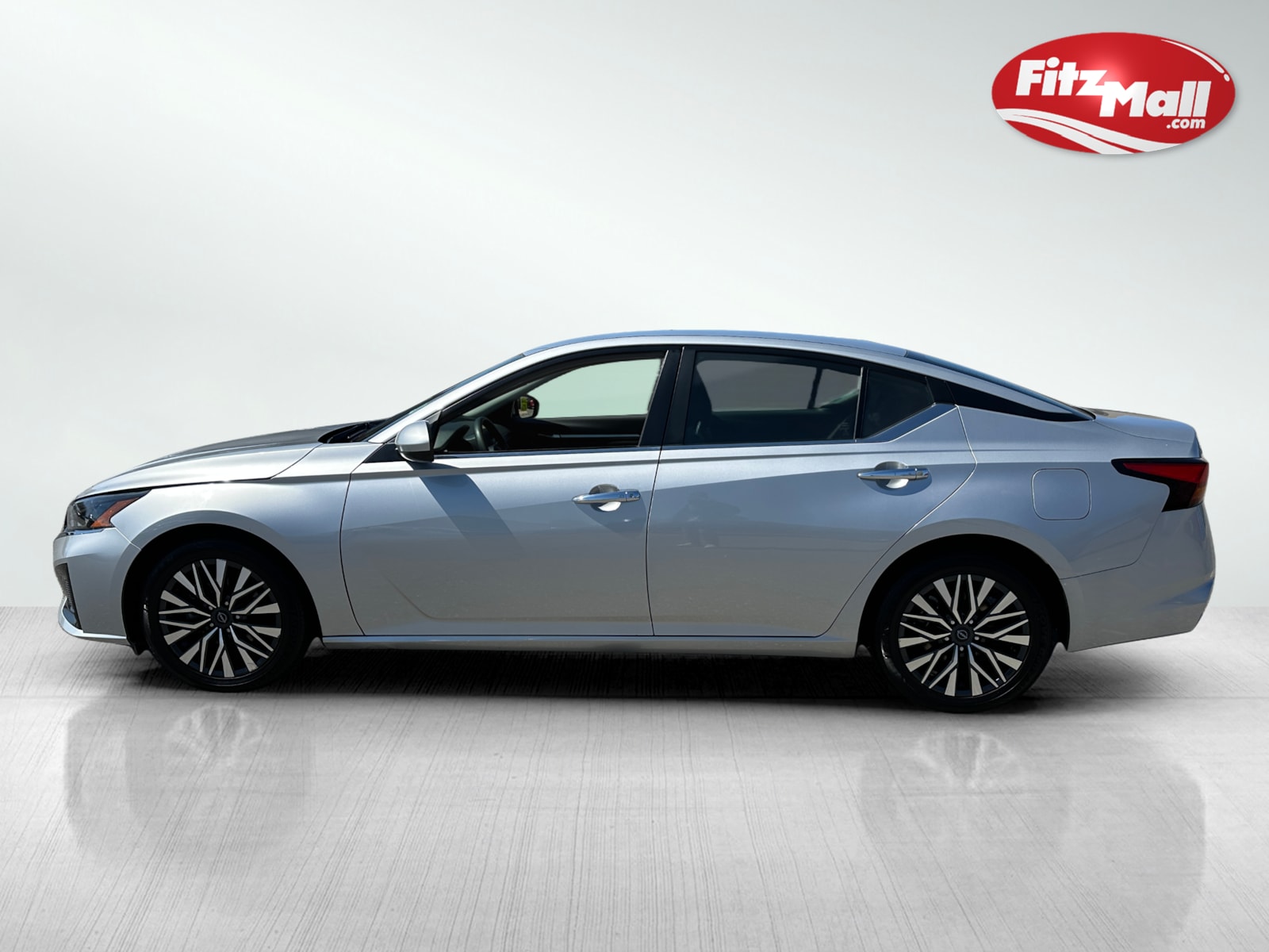 2023 Nissan Altima 2.5 SV photo 3