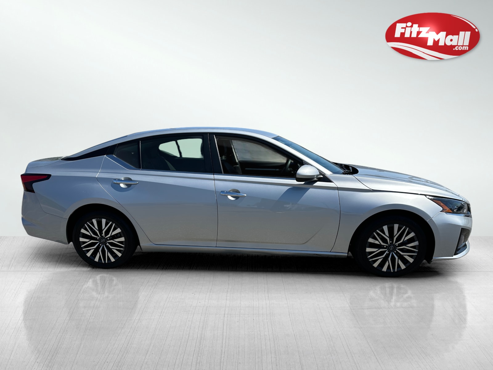 2023 Nissan Altima 2.5 SV photo 4