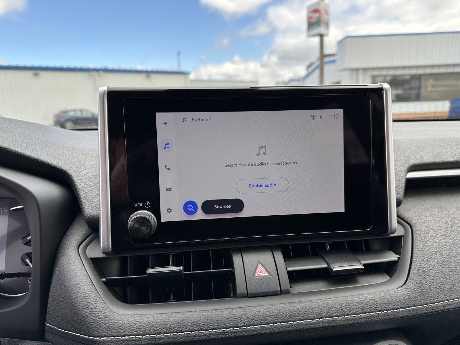 2024 Toyota RAV4 XLE photo 15