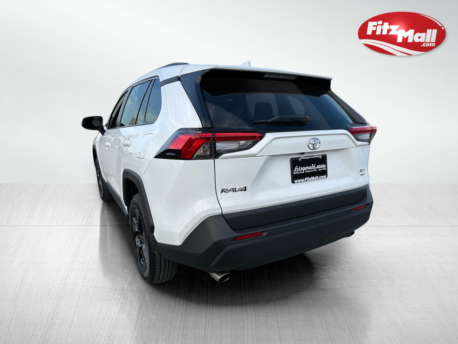 2024 Toyota RAV4 XLE photo 7