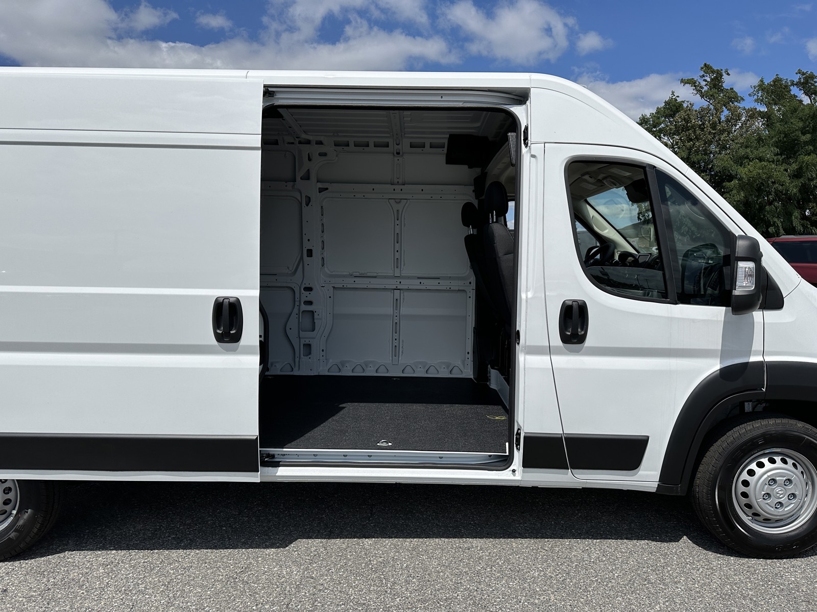 2024 Ram ProMaster 3500 photo 11