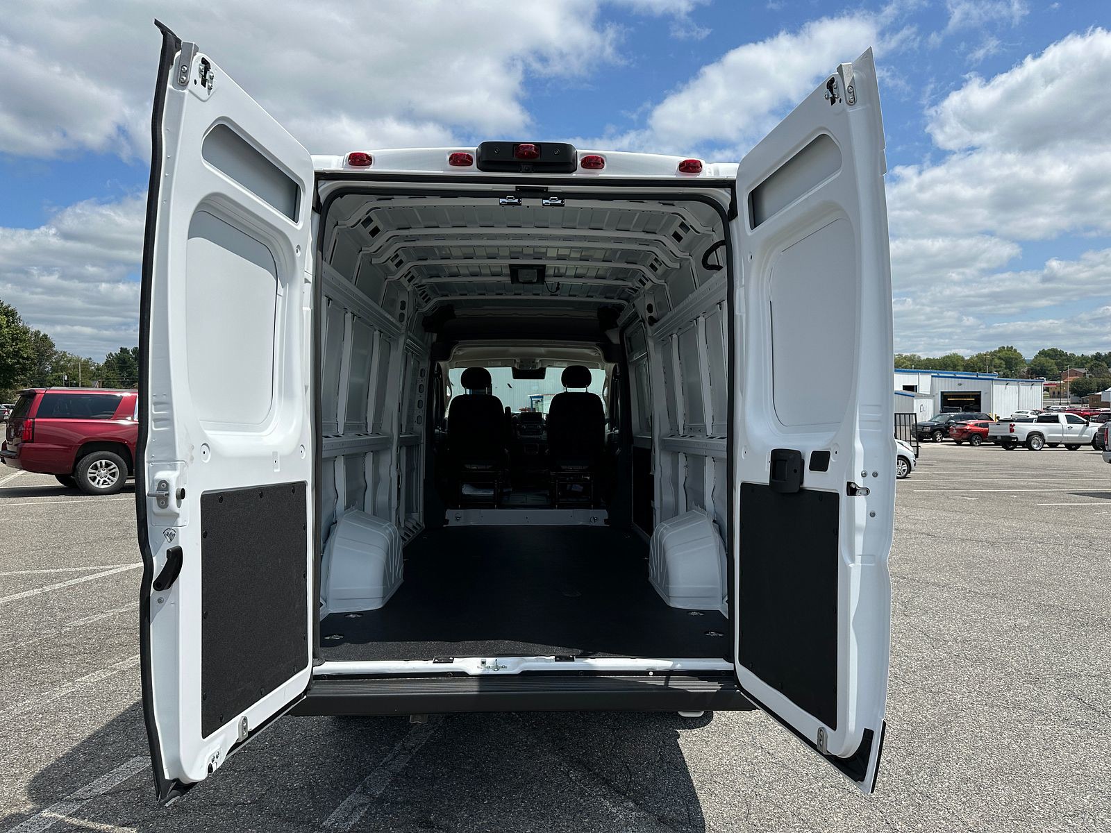 2024 Ram ProMaster 3500 photo 9