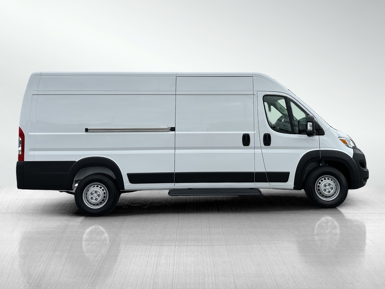 2024 Ram ProMaster 3500 photo 3
