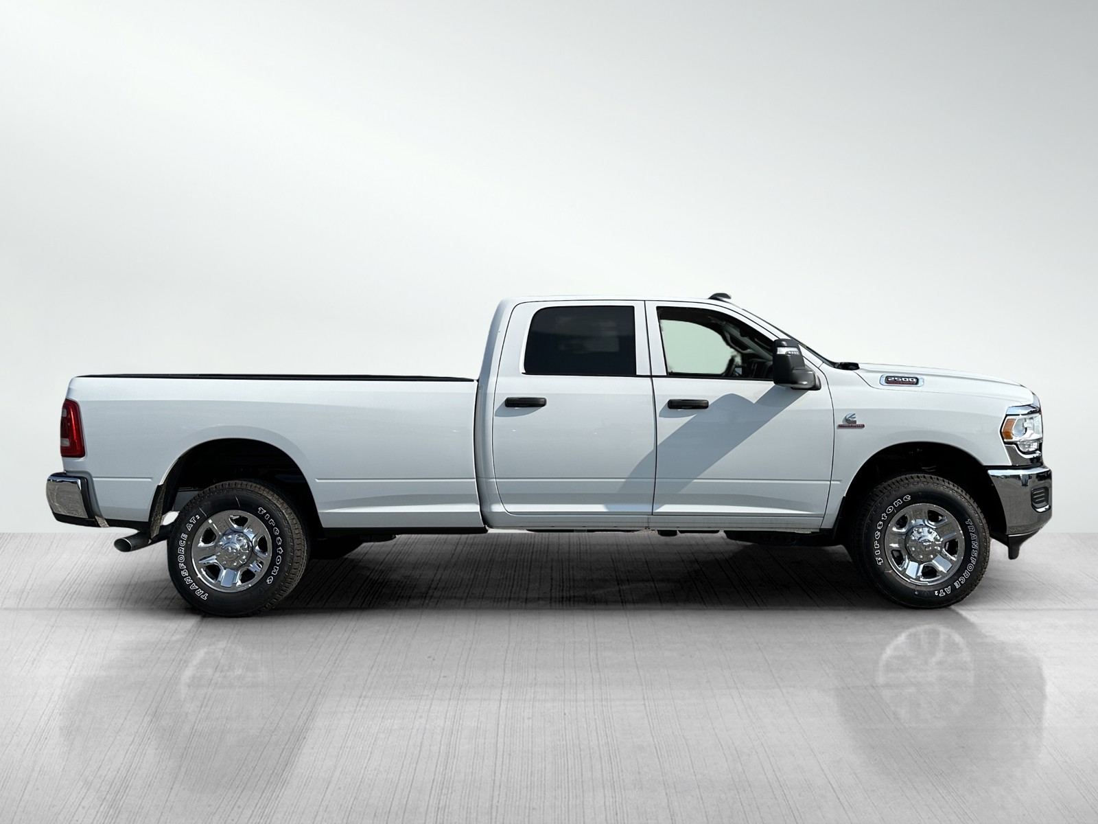 2024 Ram 2500 Tradesman photo 3