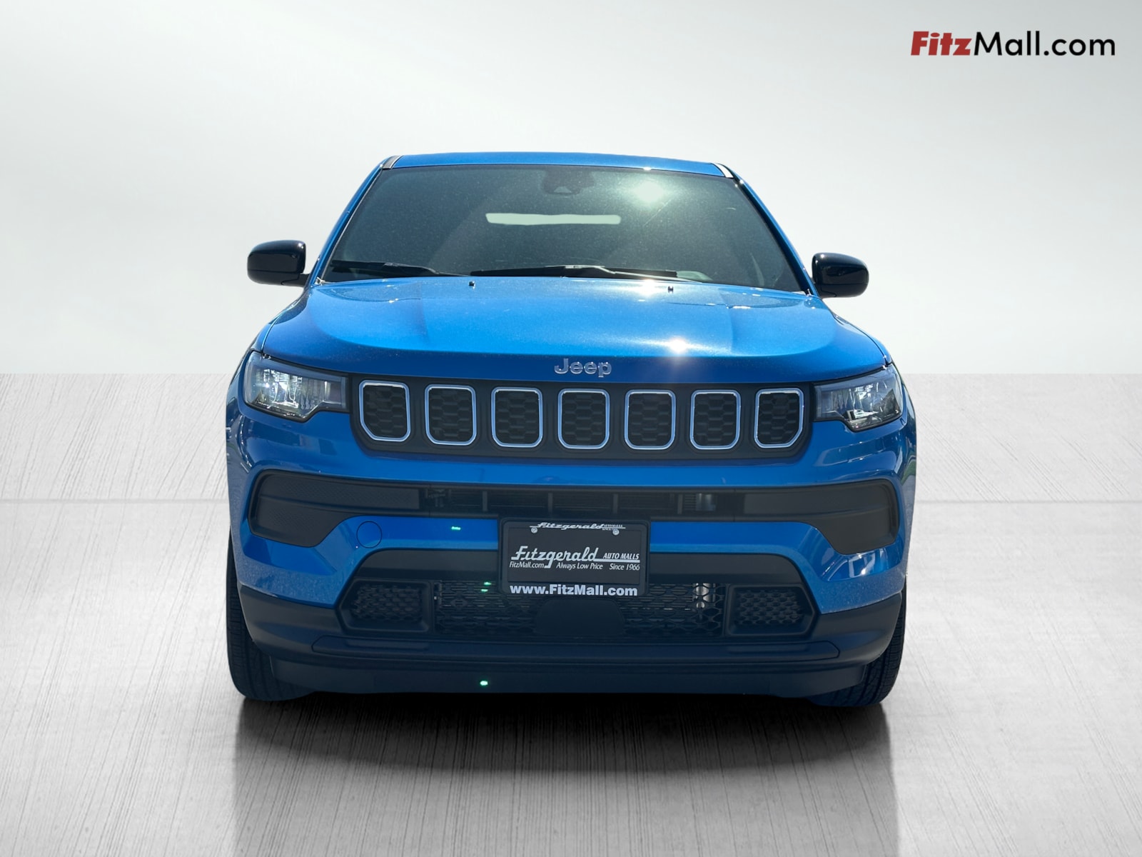 2025 Jeep Compass Sport photo 2