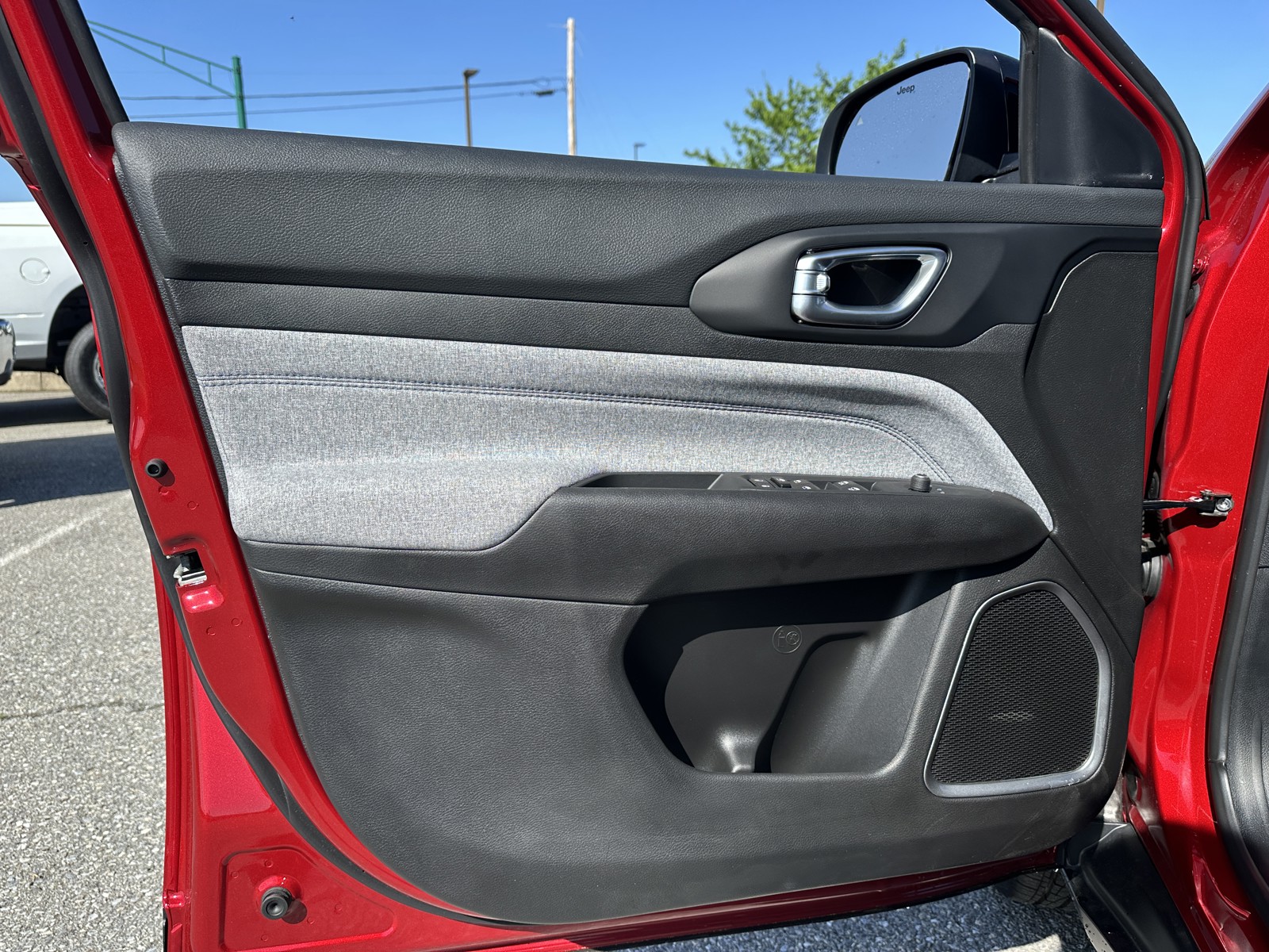 2025 Jeep Compass Sport photo 12