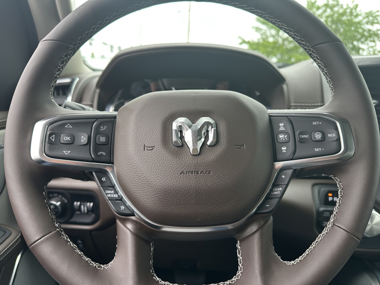 2025 Ram 1500 Laramie photo 18