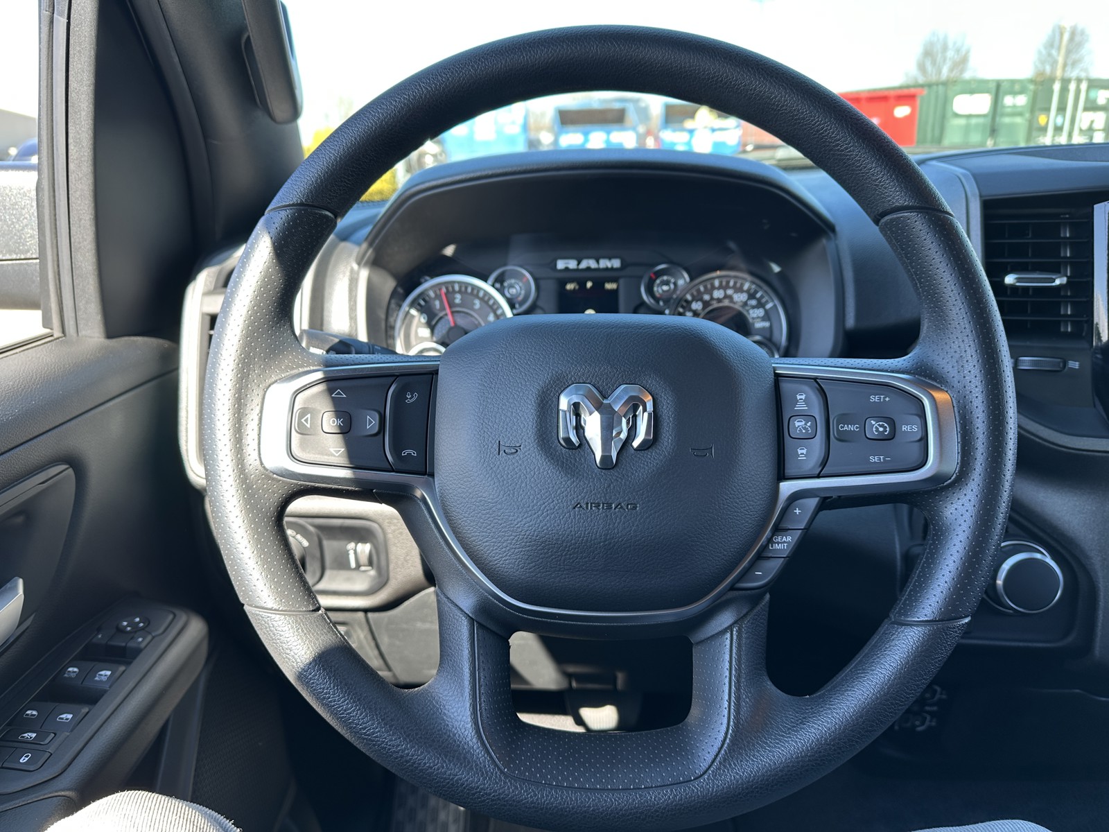 2025 Ram 1500 Tradesman photo 17