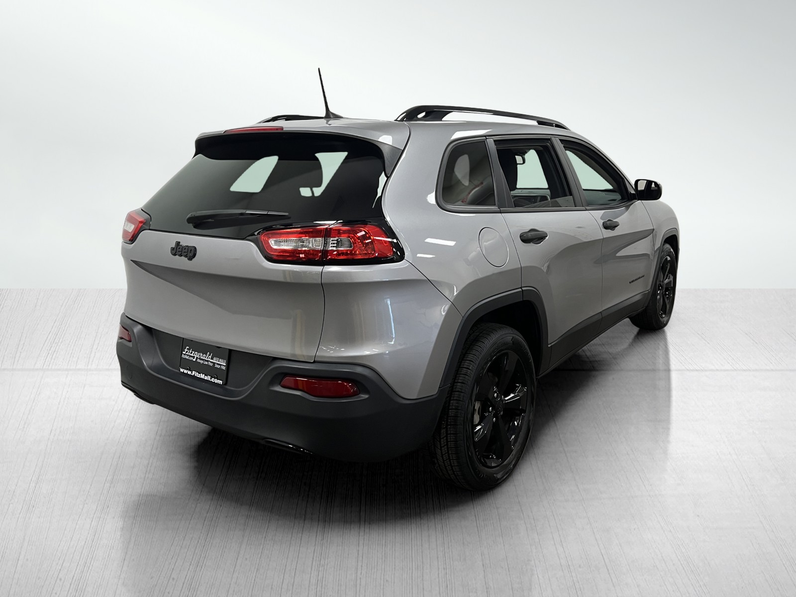 2017 Jeep Cherokee Sport photo 7