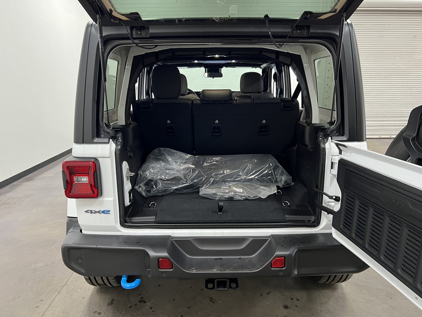 2024 Jeep Wrangler Sport S 4xe photo 14
