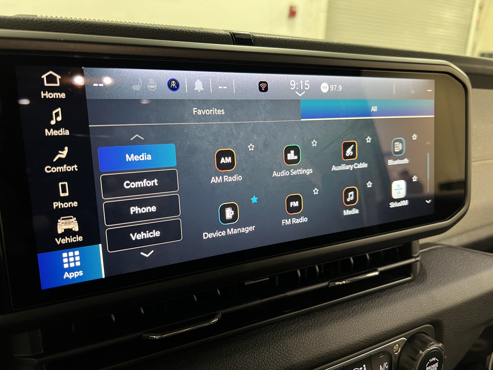 2024 Jeep Wrangler Sport S 4xe photo 20