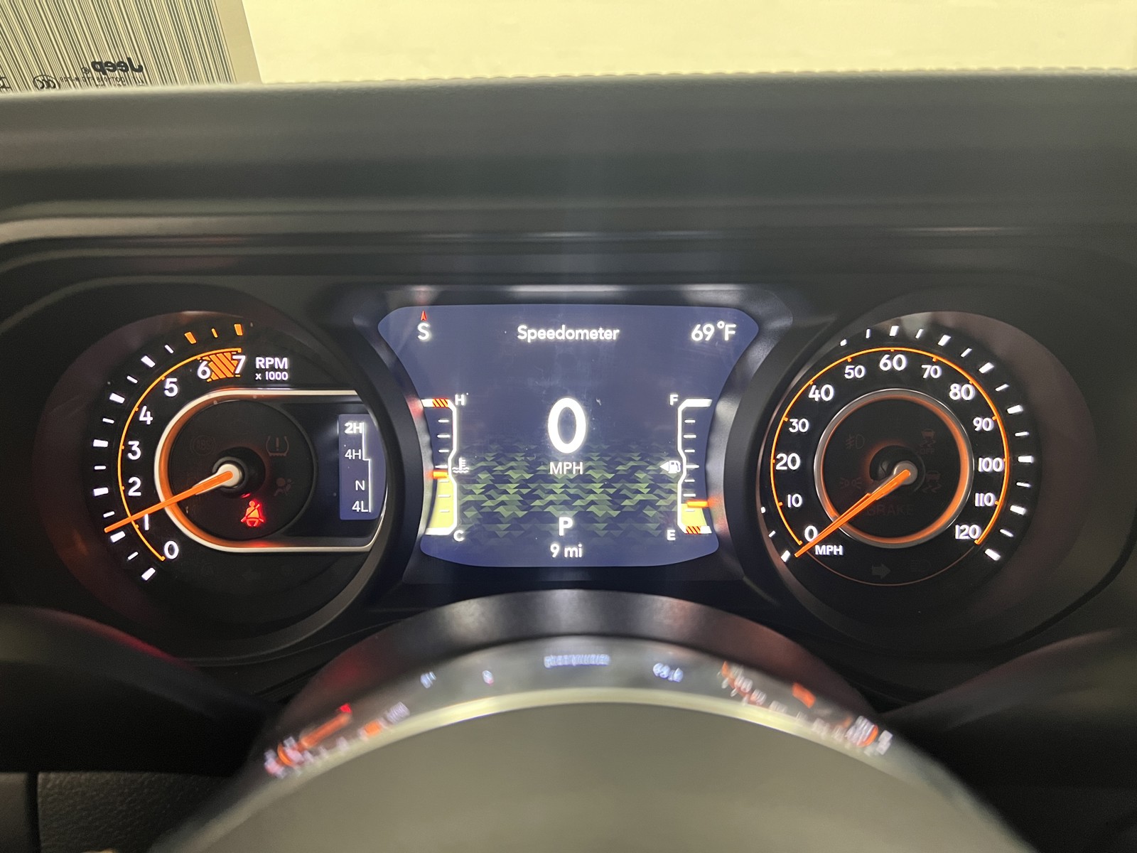 2024 Jeep Wrangler Sahara photo 16
