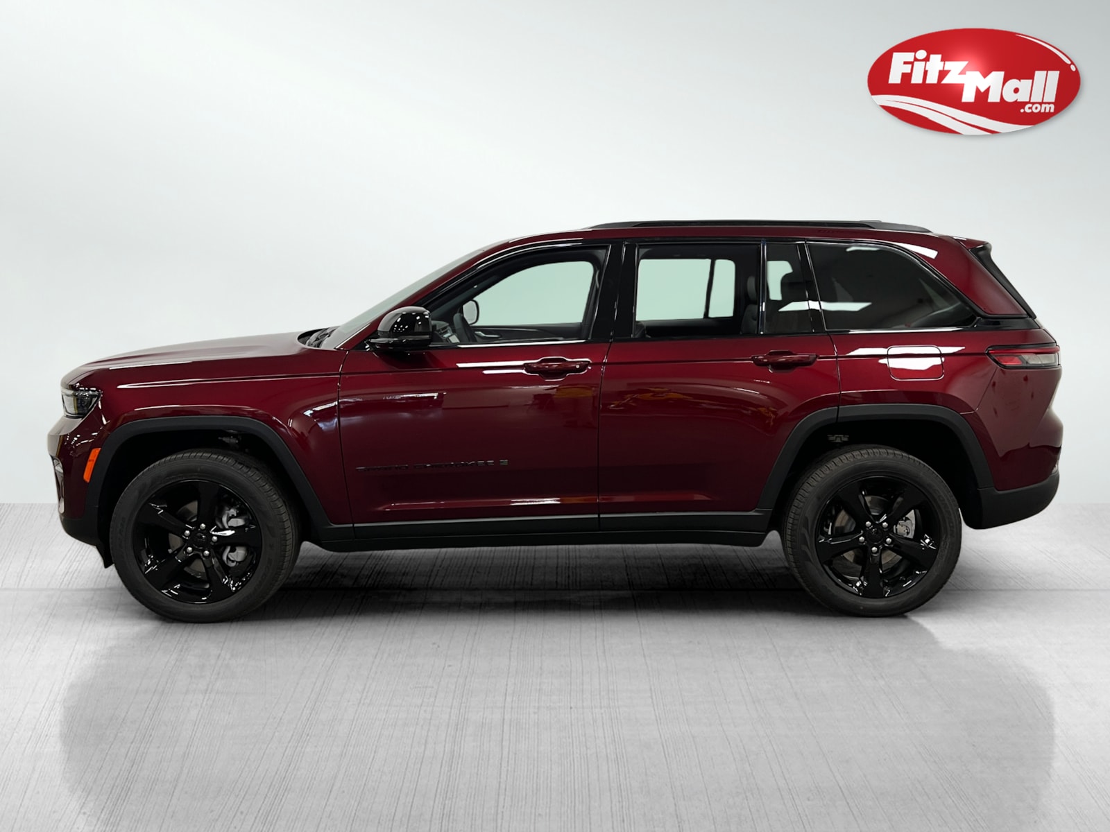 2025 Jeep Grand Cherokee Limited photo 3