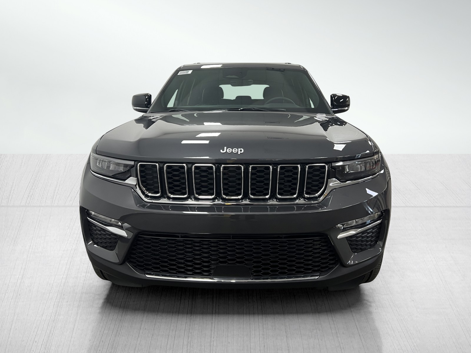 2025 Jeep Grand Cherokee Limited photo 5