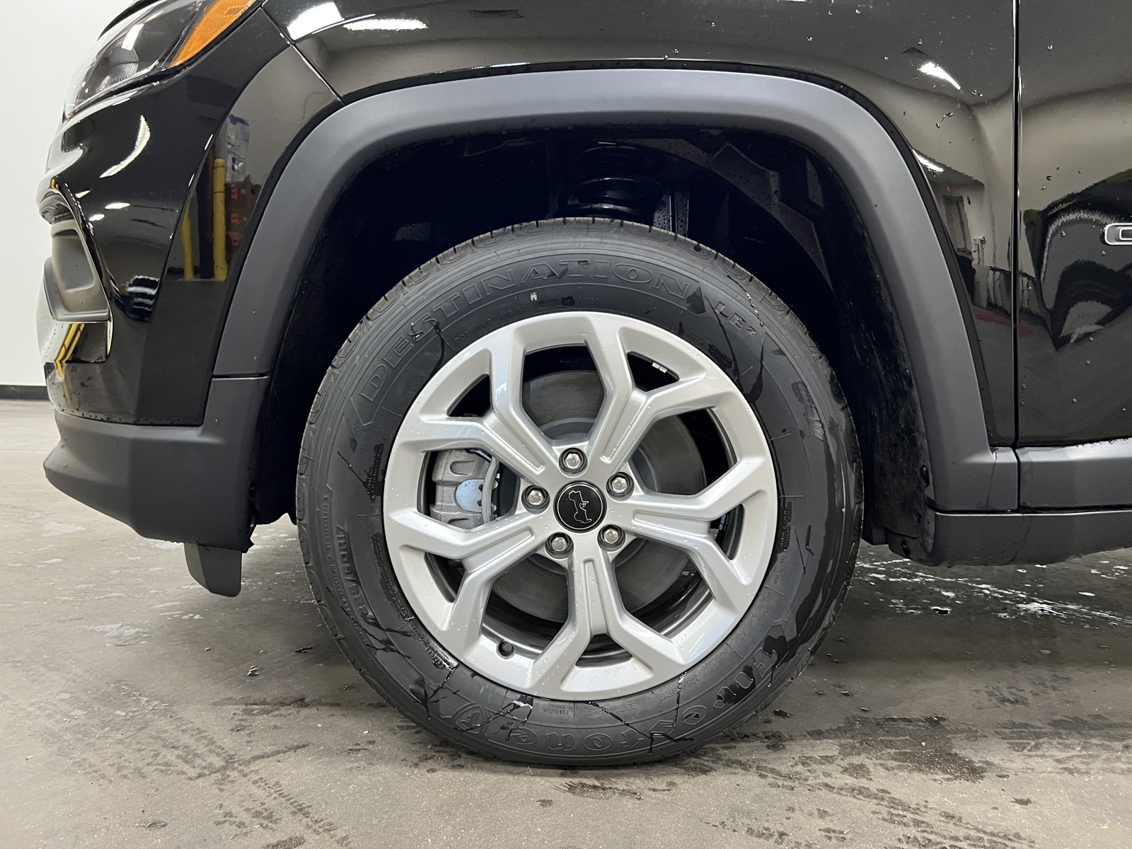 2025 Jeep Compass Latitude photo 13
