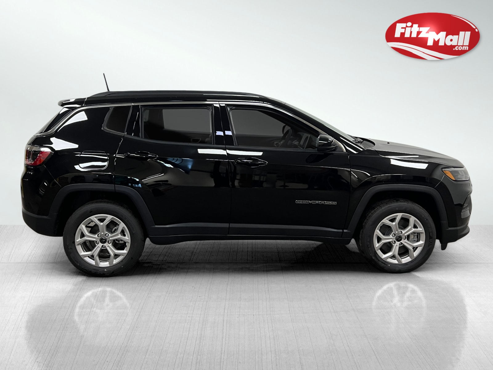 2025 Jeep Compass Latitude photo 4