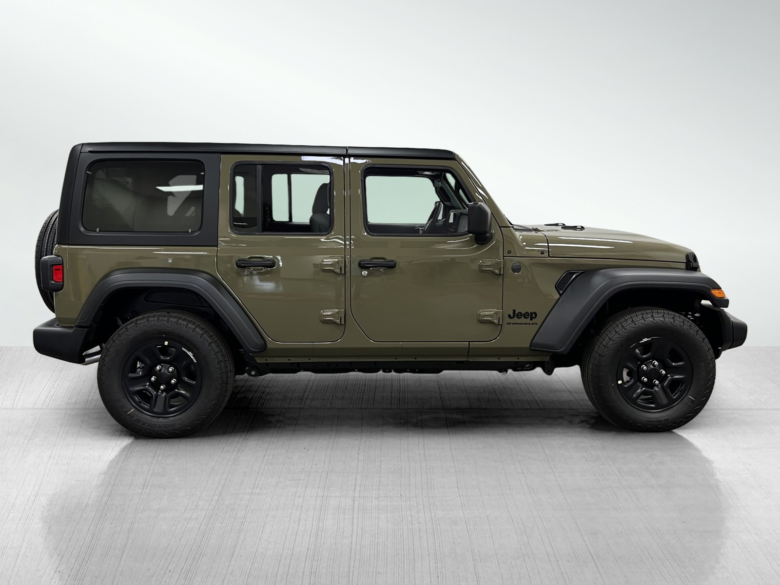 2025 Jeep Wrangler Sport photo 4