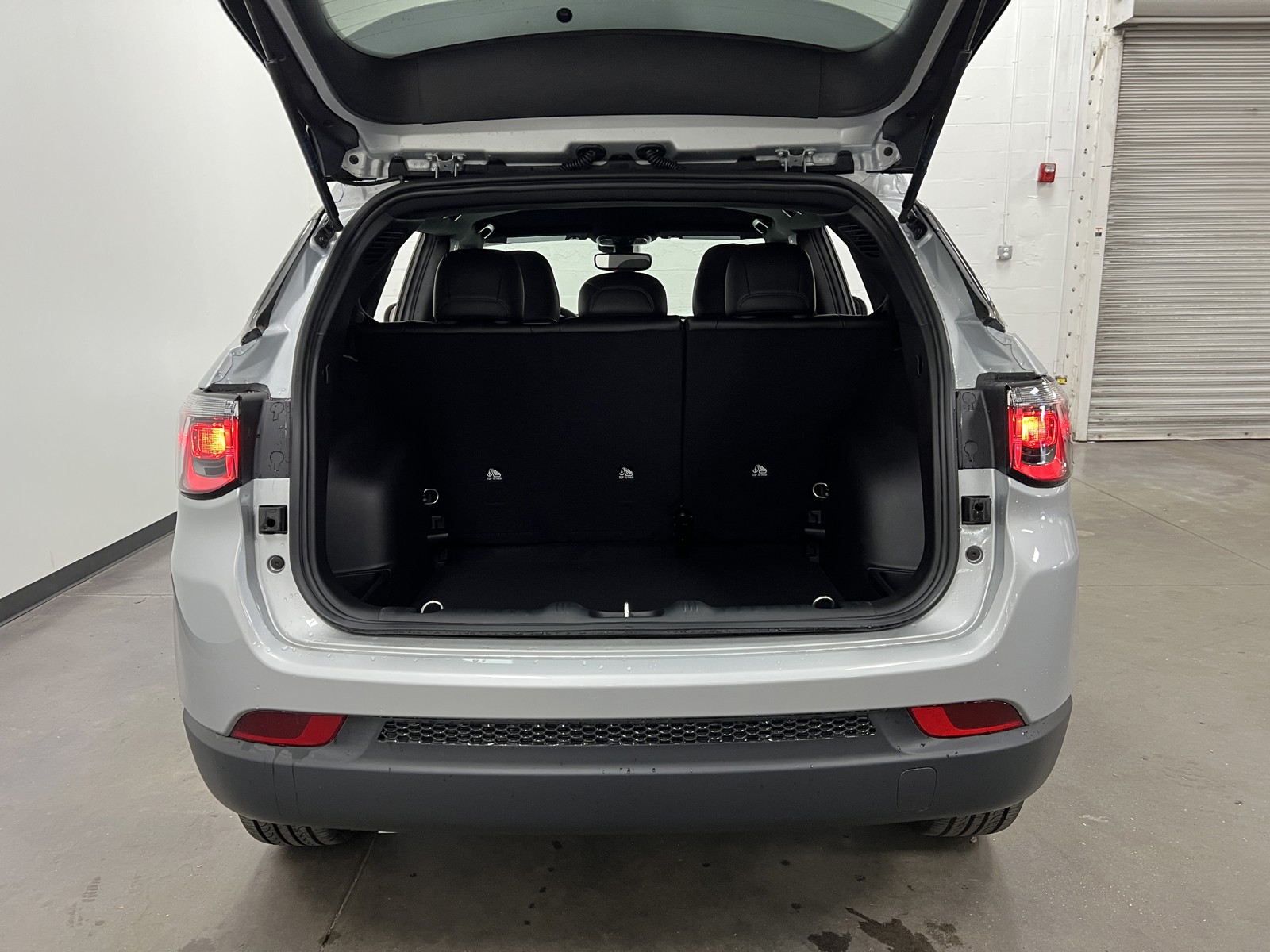 2025 Jeep Compass Latitude photo 14