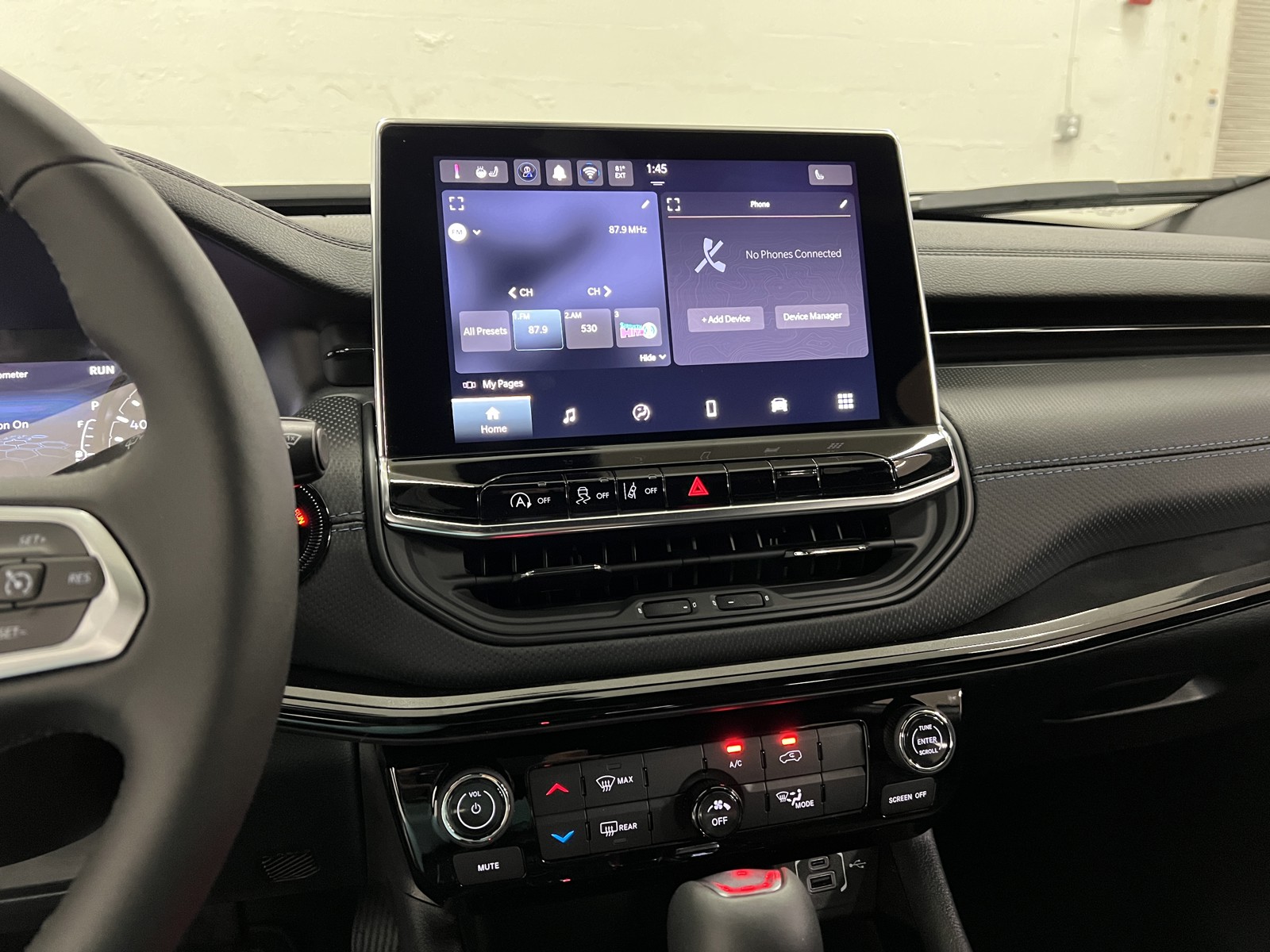 2025 Jeep Compass Latitude photo 17