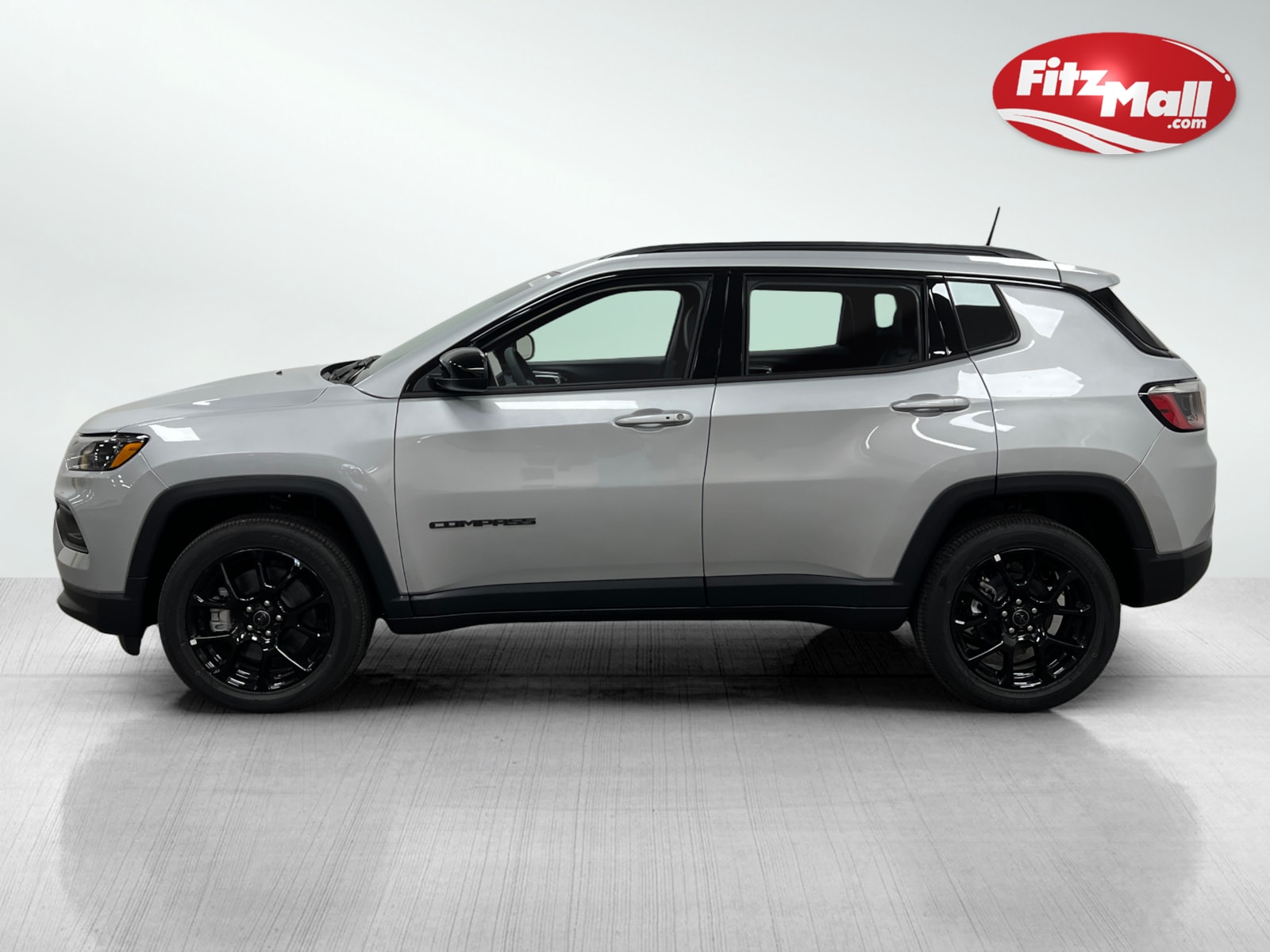 2025 Jeep Compass Latitude photo 3