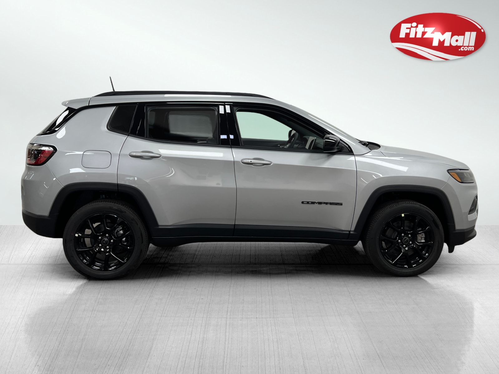 2025 Jeep Compass Latitude photo 4