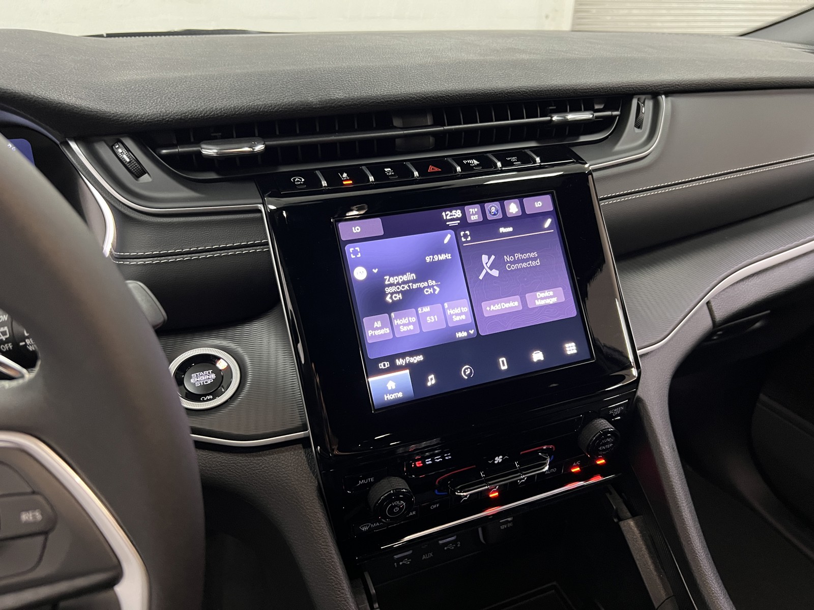 2025 Jeep Grand Cherokee Laredo photo 20