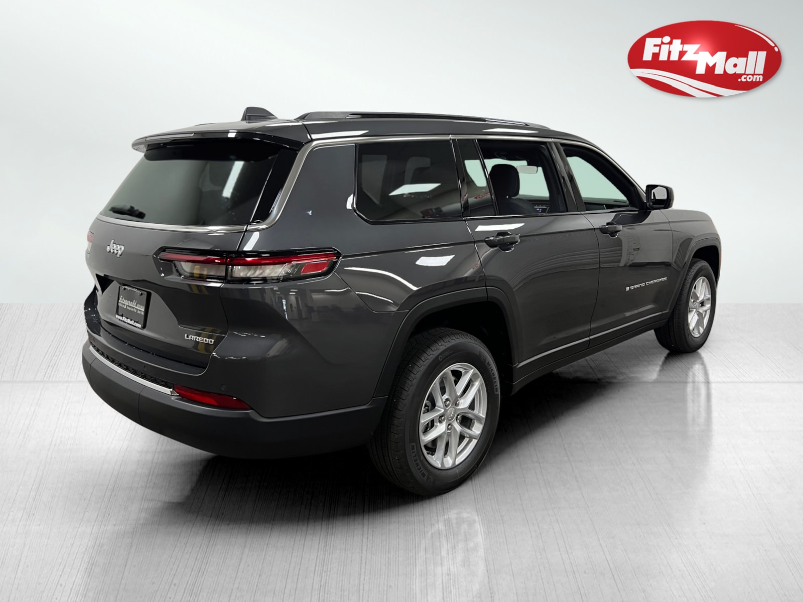 2025 Jeep Grand Cherokee Laredo photo 7