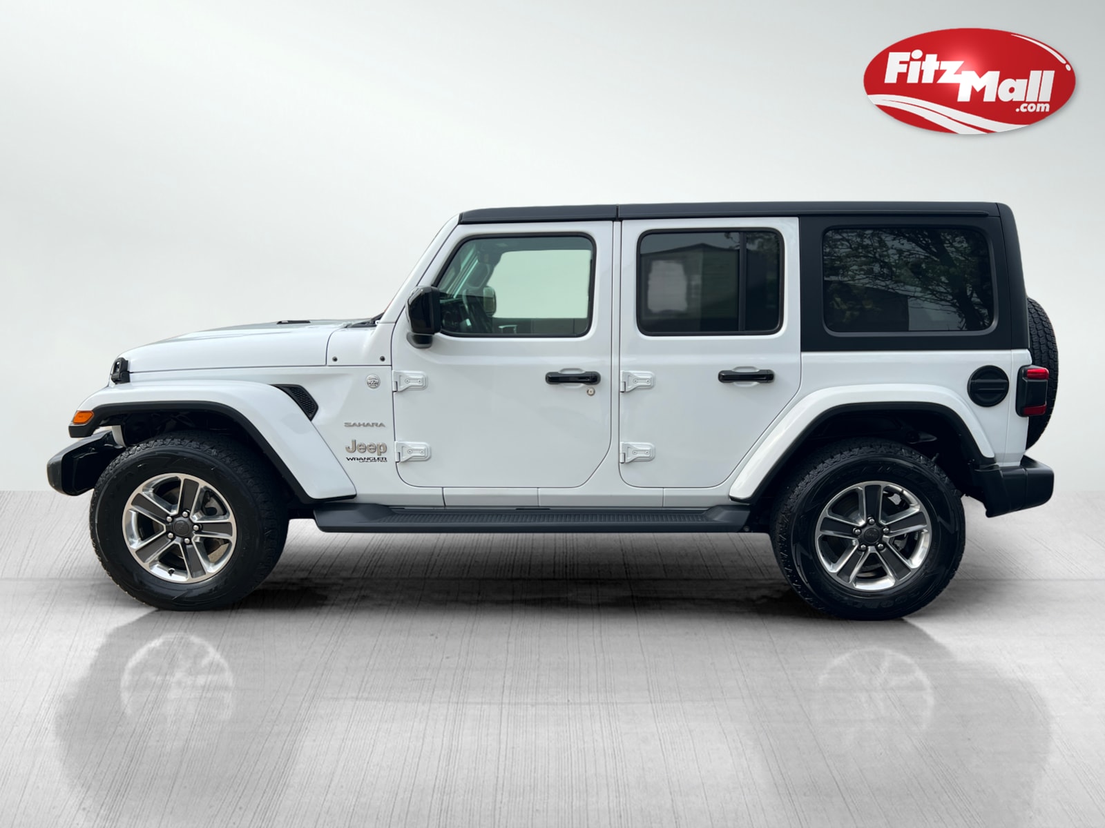 2020 Jeep Wrangler Unlimited Sahara photo 3