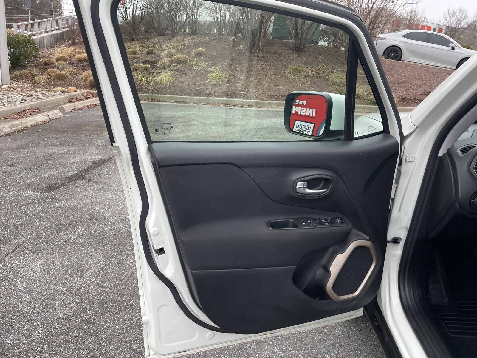 2015 Jeep Renegade Latitude photo 9
